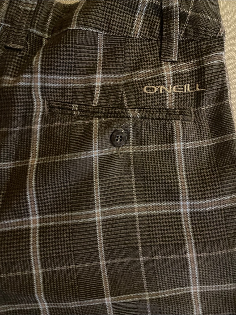 O'Neill Men's Brown Plaid Flat Front Shorts - Picture 4 of 5